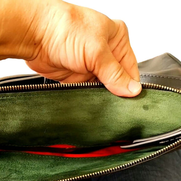 Dooney & Bourke Florentine Black Hobo Shoulder Handbag Excellent Cond - Picture 11 of 13